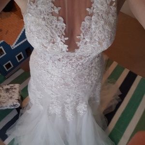 Wedding dress